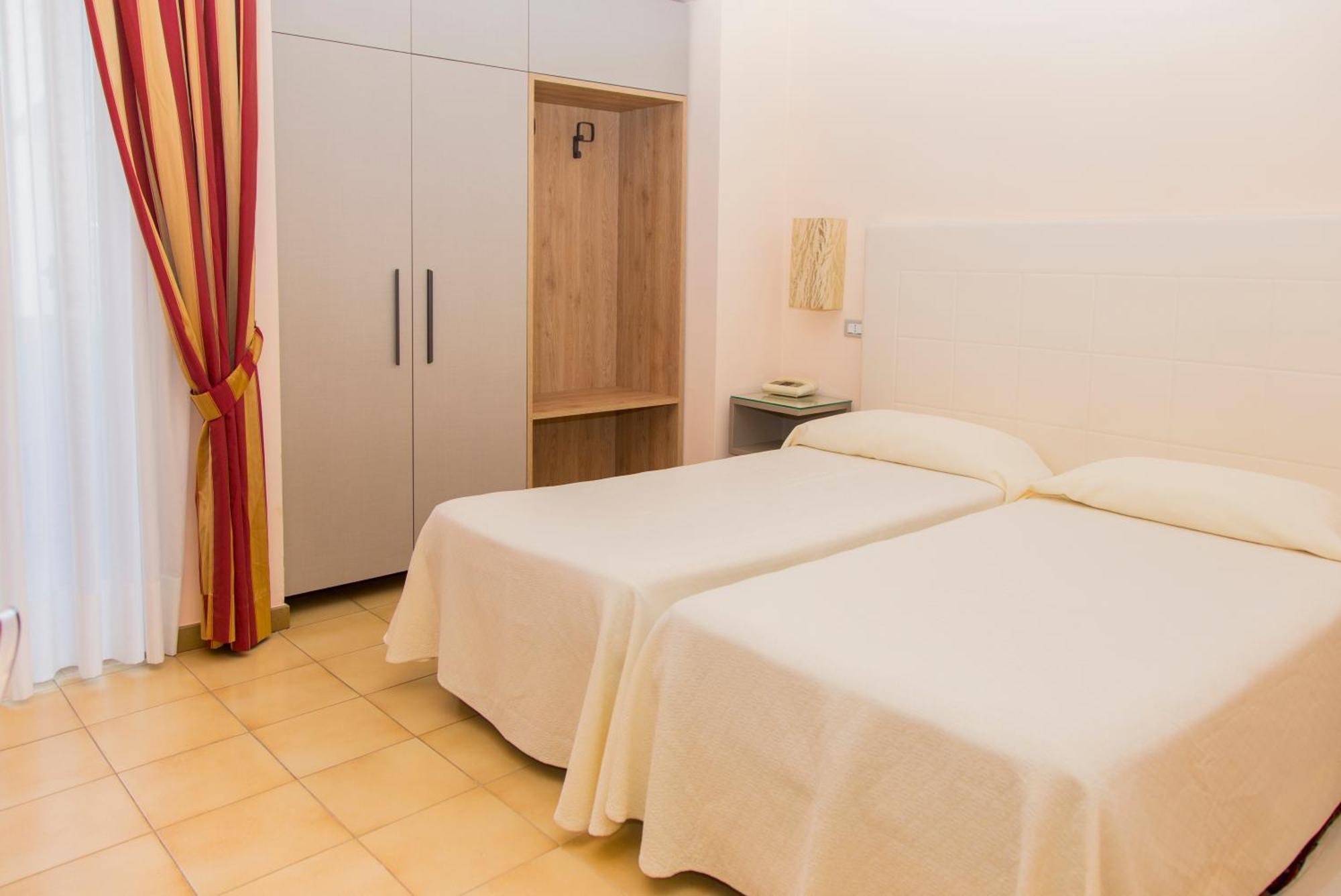 Hotel Il Mulino Capo dʼOrlando Zewnętrze zdjęcie
