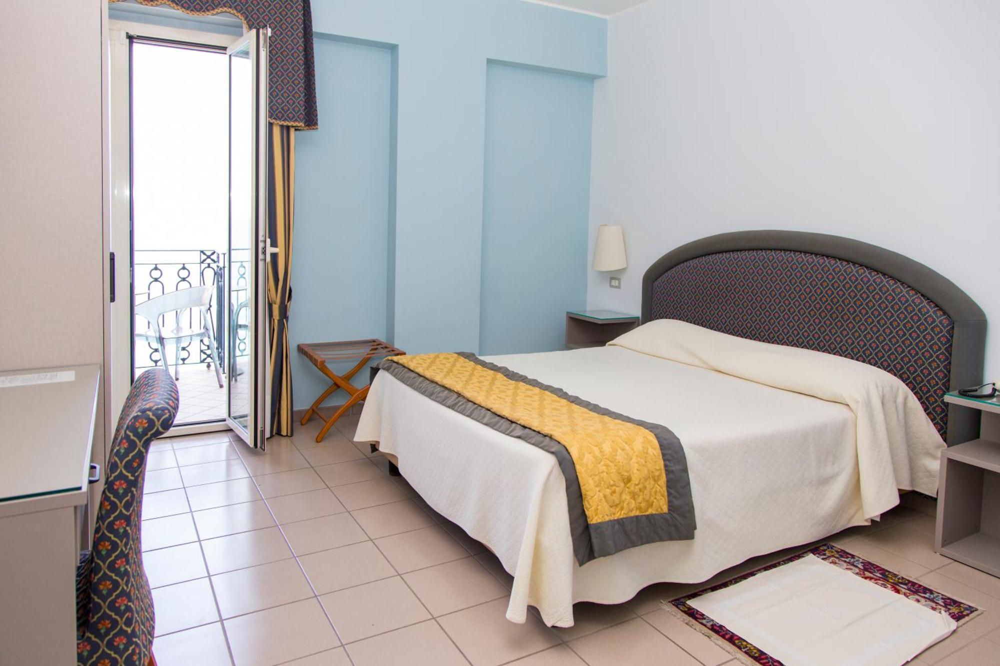 Hotel Il Mulino Capo dʼOrlando Zewnętrze zdjęcie