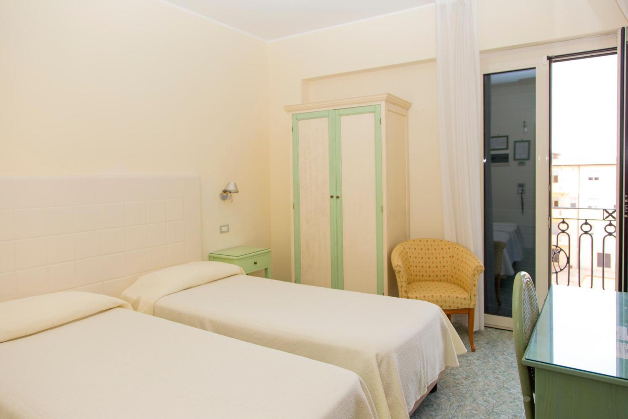Hotel Il Mulino Capo dʼOrlando Zewnętrze zdjęcie