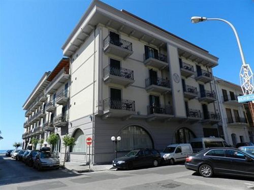 Hotel Il Mulino Capo dʼOrlando Zewnętrze zdjęcie